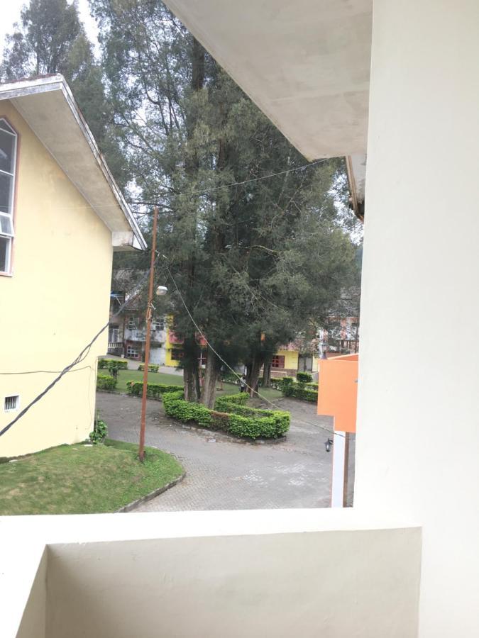 Villa Bukit Indah Berastagi Exterior foto